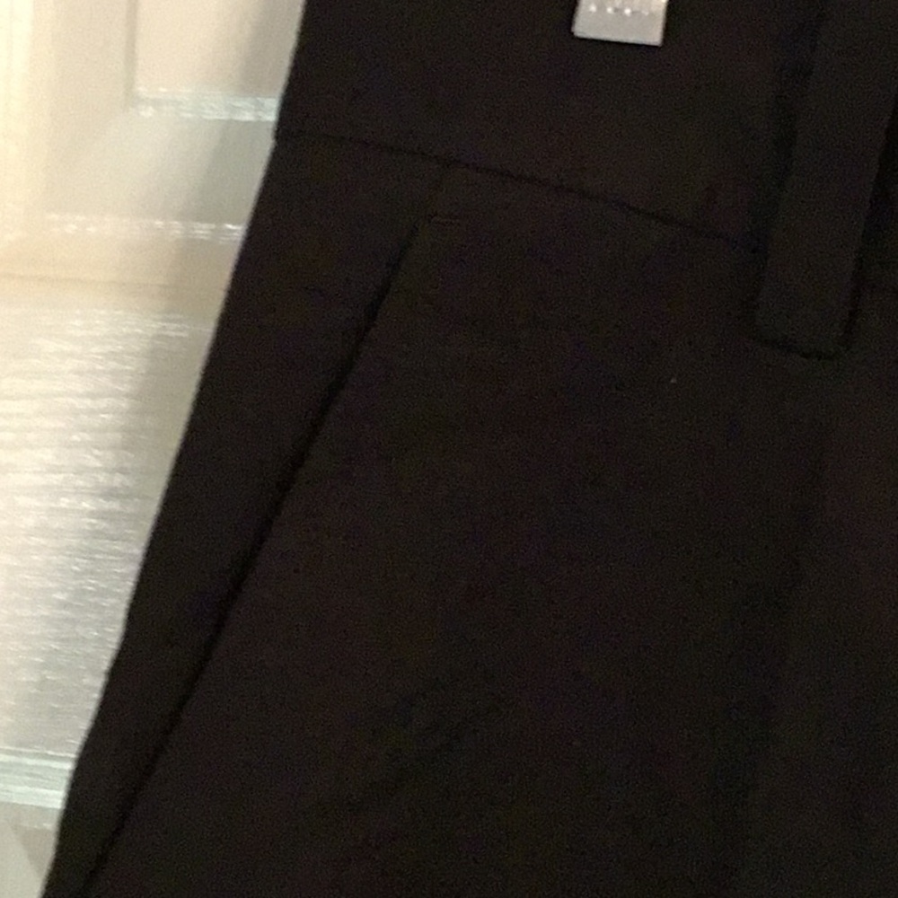 COS Black Wide-Leg Knee-Length Shorts - Picture 4 of 11
